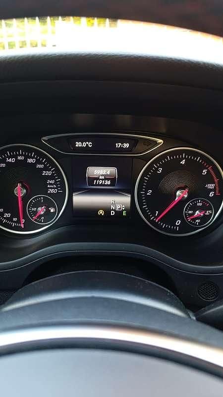 Usata Mercedes A180 Premium 109 CV (80 kW) 2015 Berlina