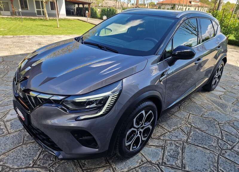 Grigio Usata 2024 Mitsubishi ASX Intense SUV | 23.900 € (Cara) - Immagine 1/4