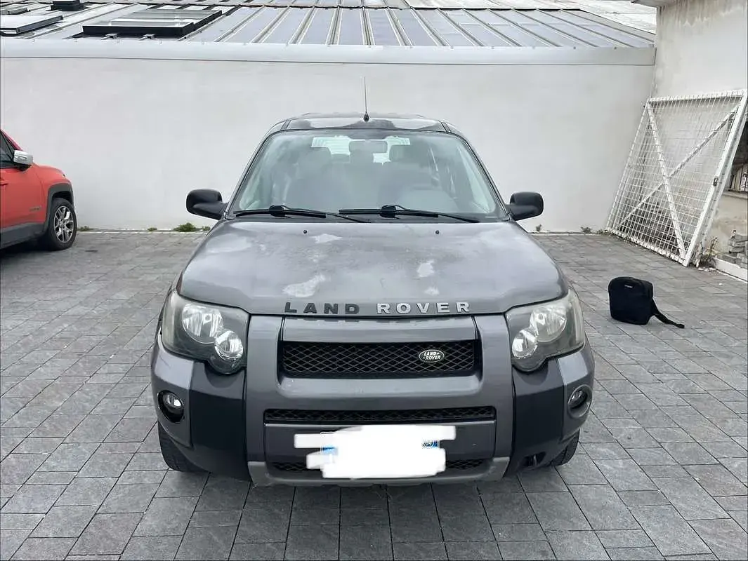 Usata Land Rover Freelander 111 CV (81 kW) 2004 Grigio SUV