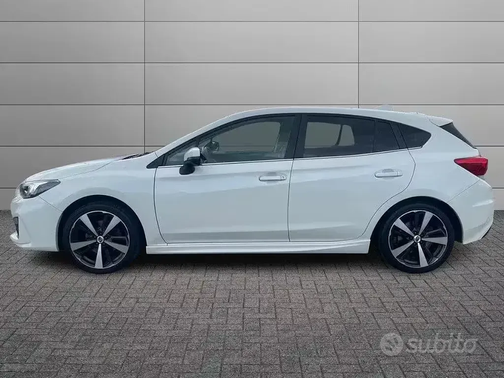 Usata Subaru Impreza Style 114 CV (83 kW) 2019 Bianco Berlina