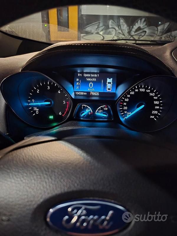 Usata Ford Kuga Vignale 180 CV (132 kW) 2018 Grigio SUV