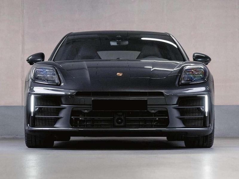 Usata Porsche Panamera 354 CV (260 kW) 2025 Grigio metallizzato Utilitaria