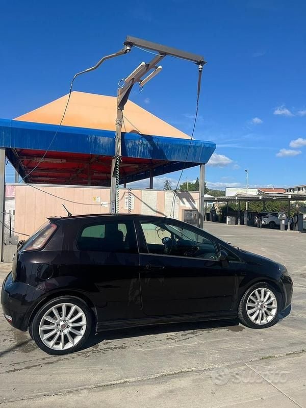 Usata Fiat Punto Evo Sport 90 CV (66 kW) 2010 Nero Utilitaria