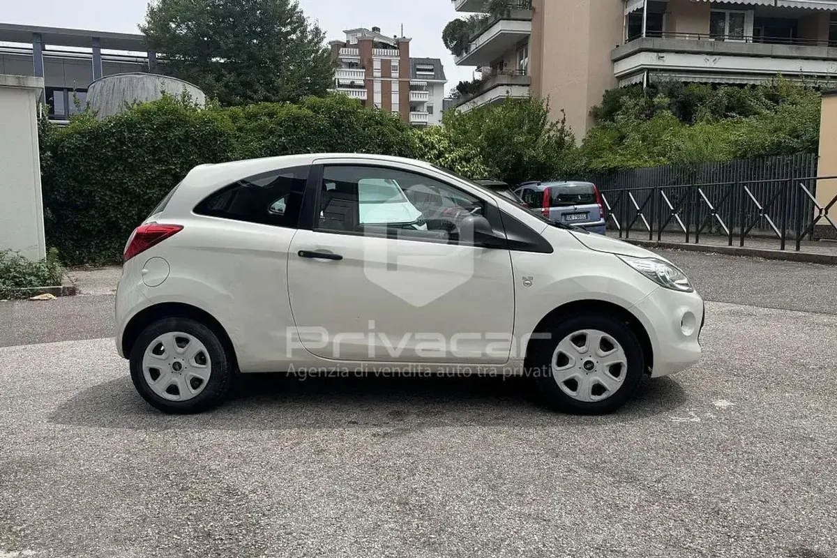 Usata Ford Ka Individual 69 CV (50 kW) 2014 Bianco Utilitaria