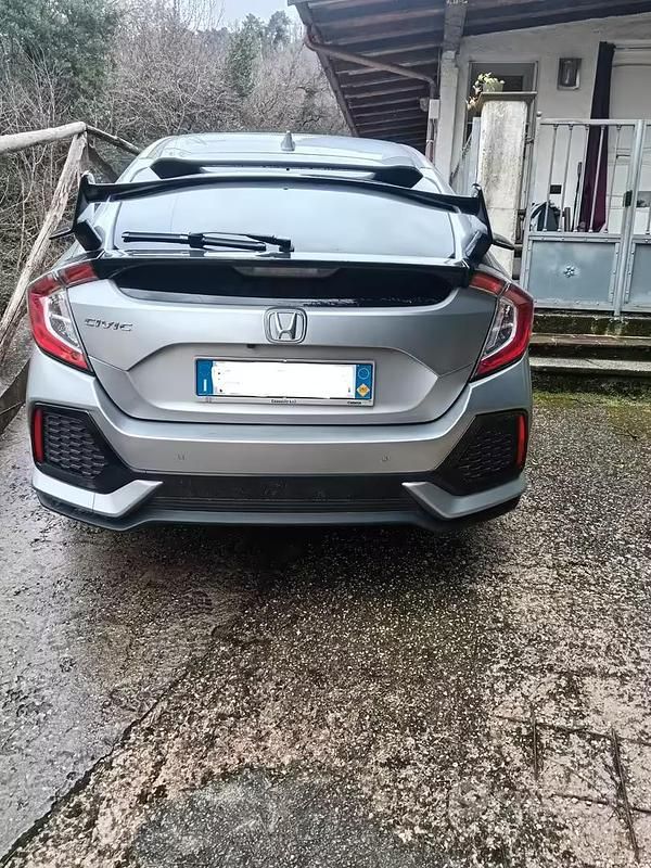 Usata Honda Civic 129 CV (94 kW) 2018 Grigio Utilitaria
