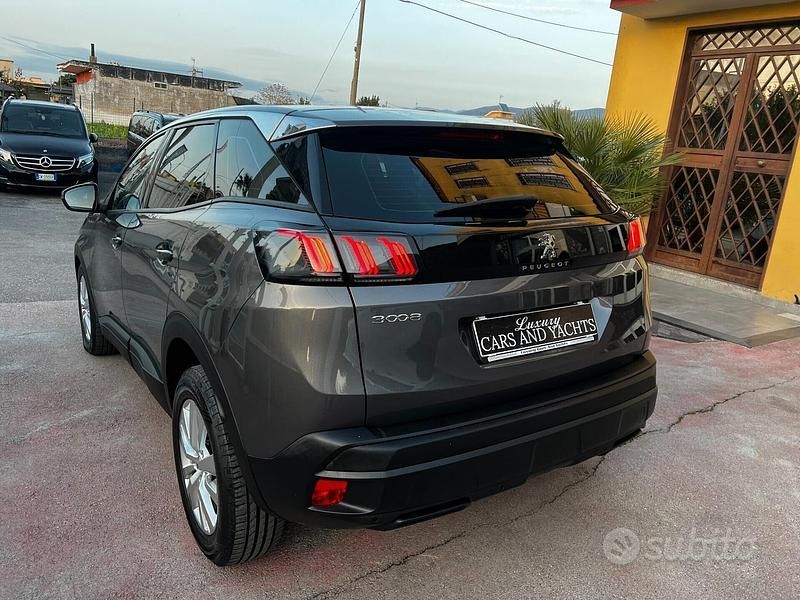 Usata Peugeot 3008 130 CV (95 kW) 2021 Grigio SUV