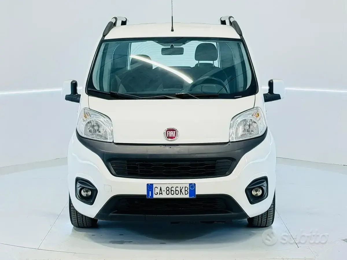 Usata Fiat Qubo Trekking 95 CV (69 kW) 2020 Bianco Monovolume