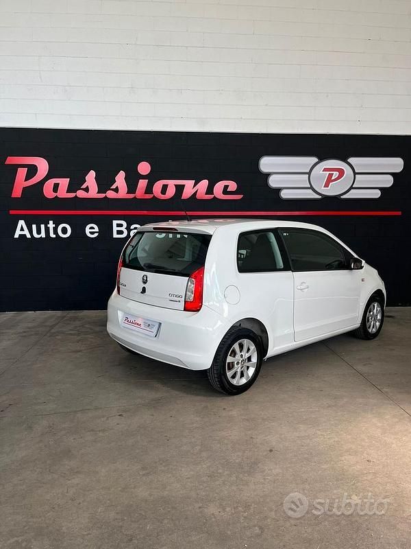 Usata Skoda Citigo Active 75 CV (55 kW) 2014 Bianco Utilitaria