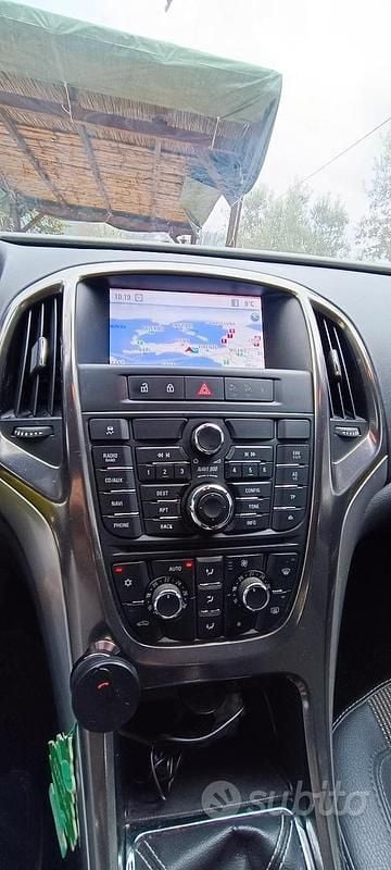 Usata Opel Astra 125 CV (91 kW) 2012 Grigio Station wagon