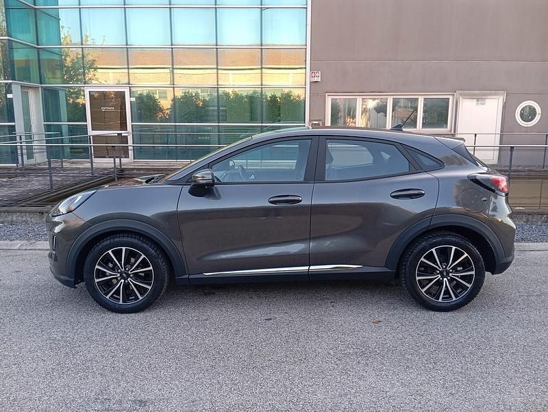 Usata Ford Puma Titanium 125 CV (91 kW) 2020 Grigio SUV