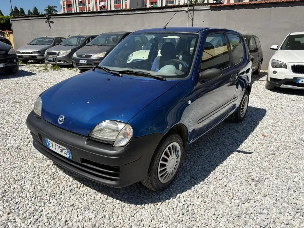 Usata Fiat 600 54 CV (39 kW) 2005 Bluazzurro Utilitaria