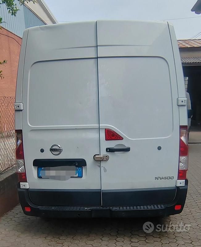 Usata Nissan NV400 131 CV (96 kW) 2017 Bianco Furgone