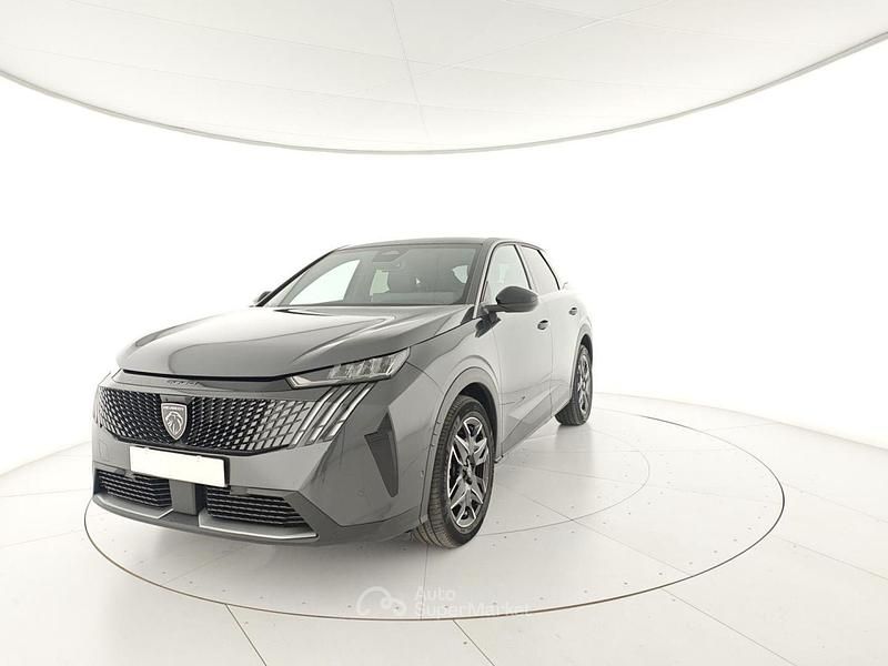 Usata Peugeot 3008 Allure 136 CV (100 kW) 2025 Grigio scuro SUV