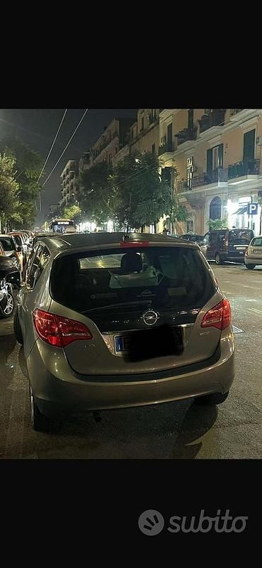 Usata Opel Meriva 95 CV (69 kW) 2012 Monovolume