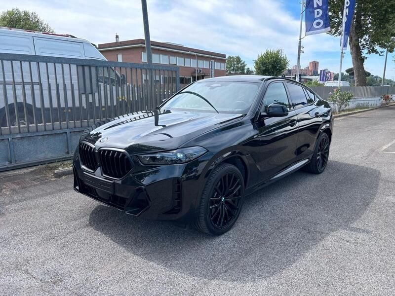 Nero Usata 2024 BMW X6 M Sport SUV | 67.000 € (Super prezzo) - Immagine 1/4