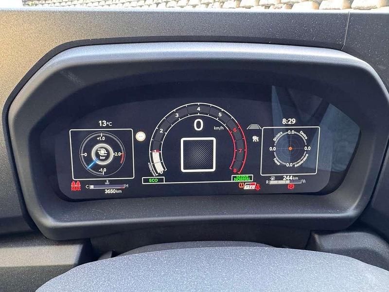 Usata Toyota Yaris 280 CV (205 kW) 2024 Bianco Berlina