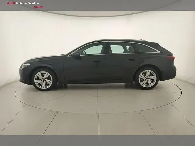 Begagnad Audi A5 Advanced 150 HK (110 kW) 2025 Svart Kombi