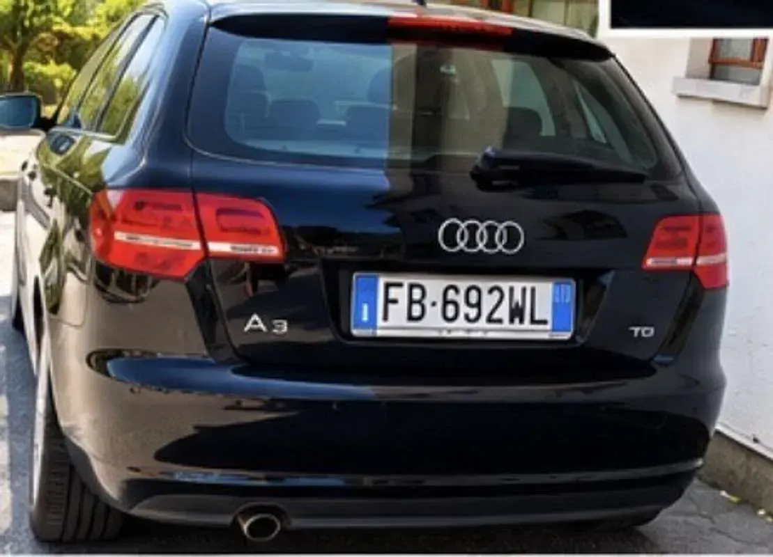 Usata Audi A3 Sportback Attraction 105 CV (77 kW) 2012 Nero Utilitaria