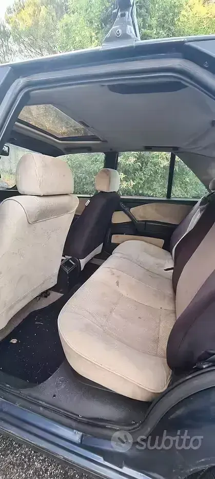 Usata Lancia Delta 105 CV (77 kW) 1994 Blu Utilitaria