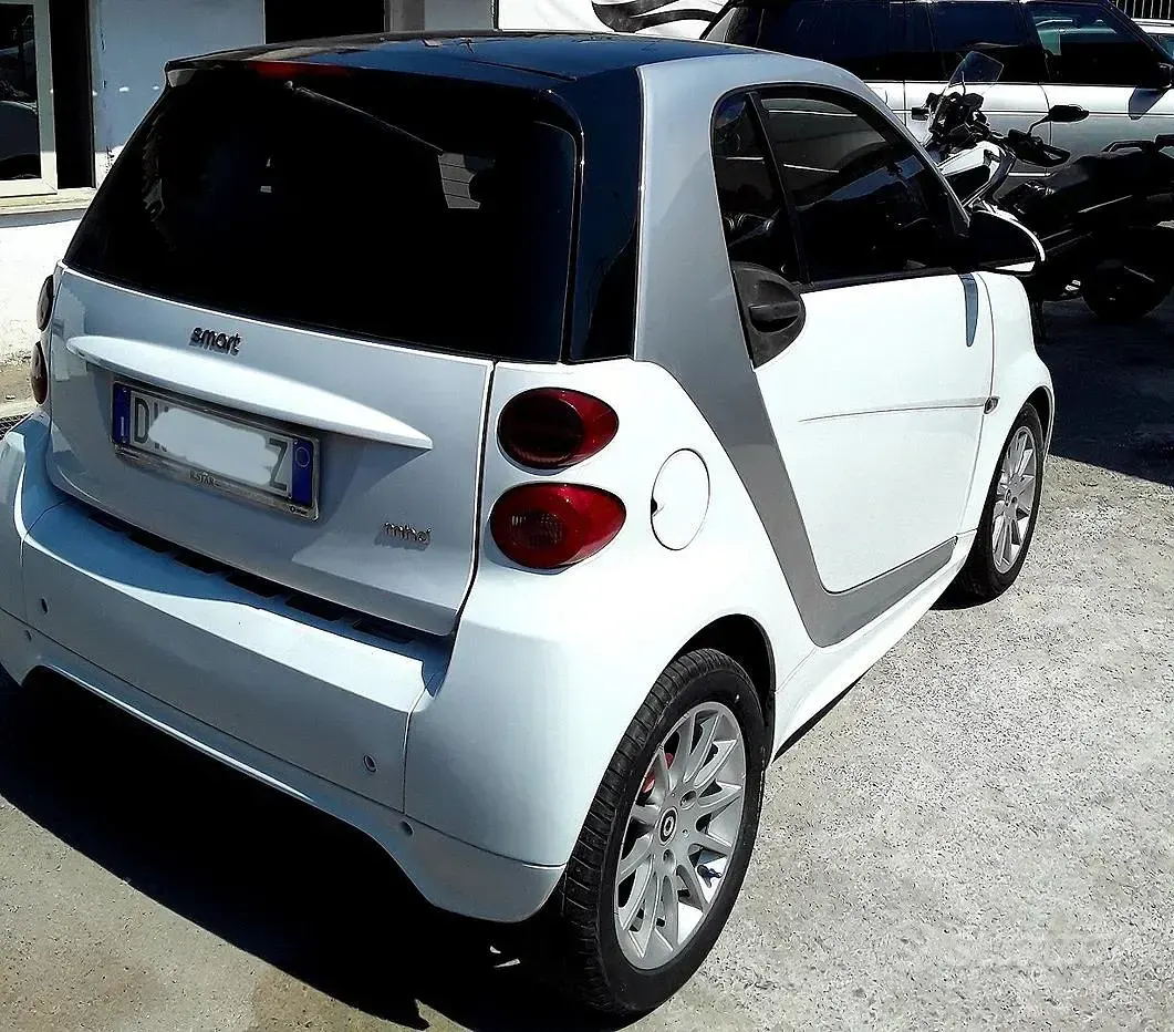 Usata Smart ForTwo Coupé Passion 71 CV (52 kW) 2010 Bianco Coupé