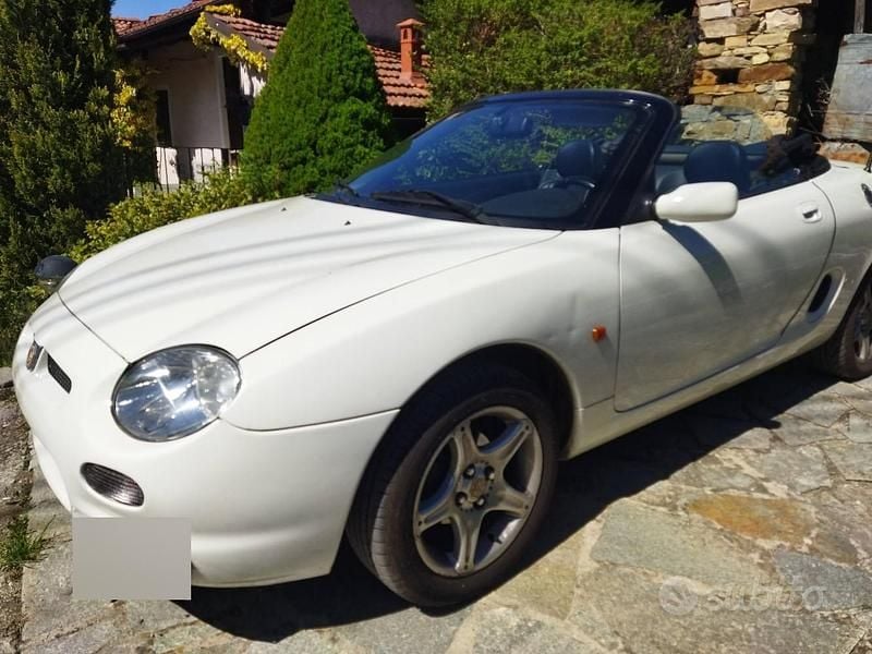 Usata MG F 145 CV (106 kW) 1997 Bianco Cabrio