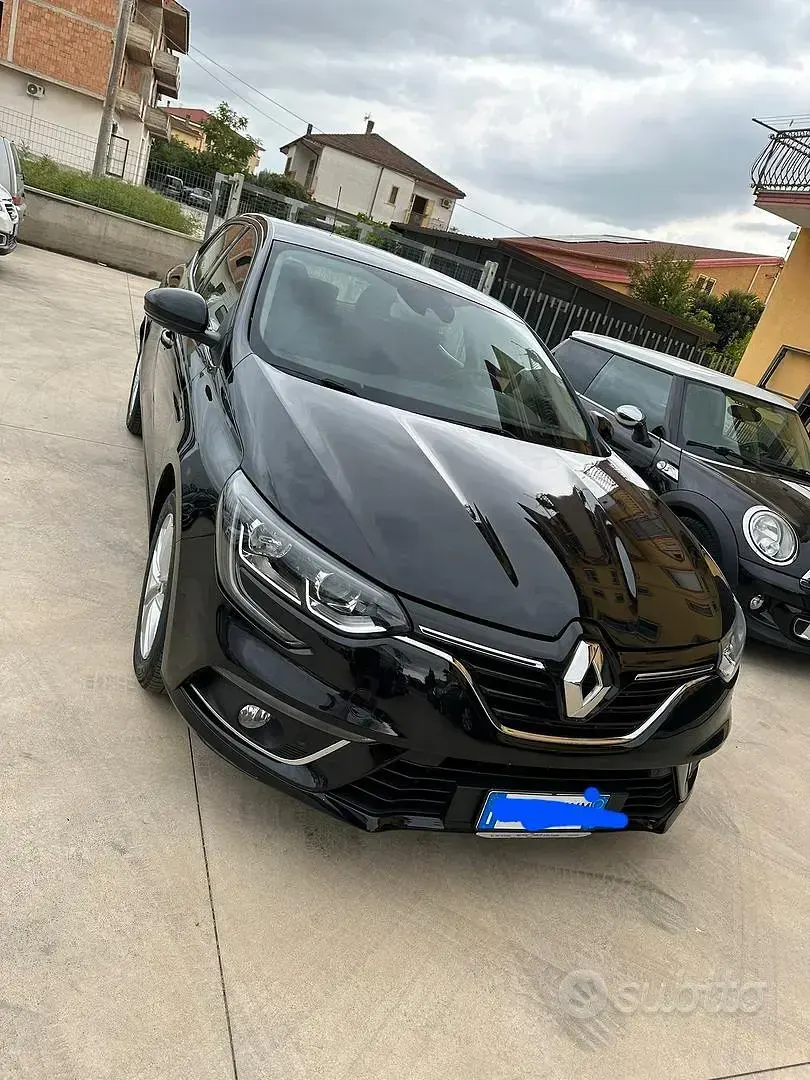 Usata Renault Mégane 116 CV (85 kW) 2018 Nero Berlina