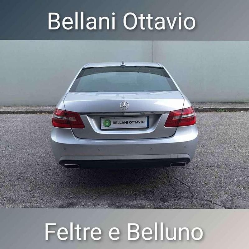 Usata Mercedes E220 Avantgarde 170 CV (125 kW) 2011 Argento brillante Berlina