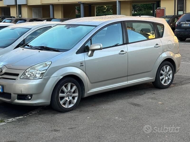 Usata 2005 Toyota Corolla Monovolume | 3500 € (Cara) - Immagine 1/1