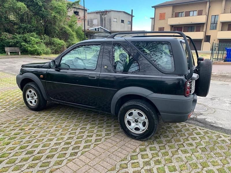 Usata Land Rover Freelander 97 CV (71 kW) 1999 Nero SUV
