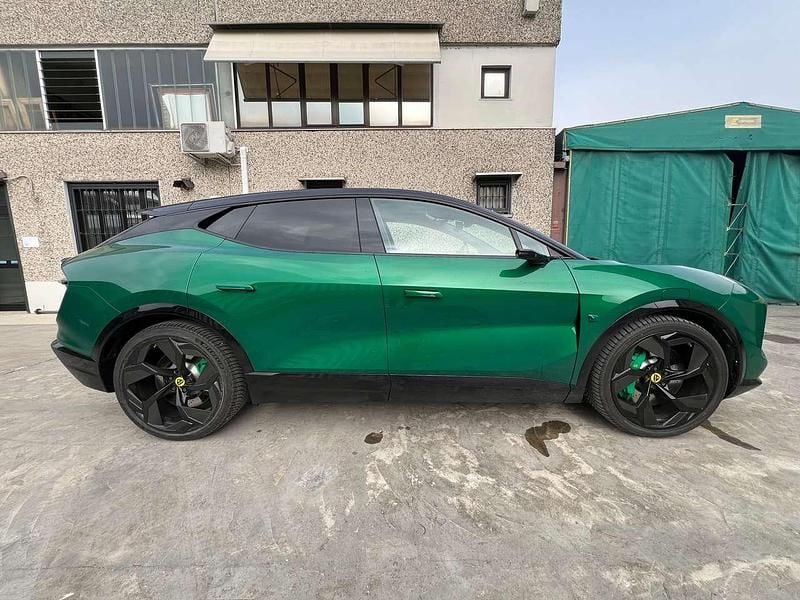 Usata Lotus Eletre 675 kW (918 CV) 2024 Verde SUV