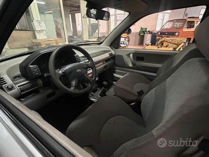 Usata Land Rover Freelander 111 CV (81 kW) 2002 Grigio SUV