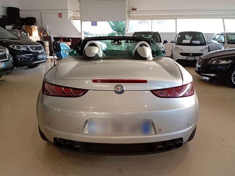 Usata Alfa Romeo Spider 260 CV (191 kW) 2009 Argento Cabrio