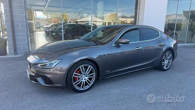 Usata Maserati Ghibli 250 CV (183 kW) 2019 Grigio Berlina