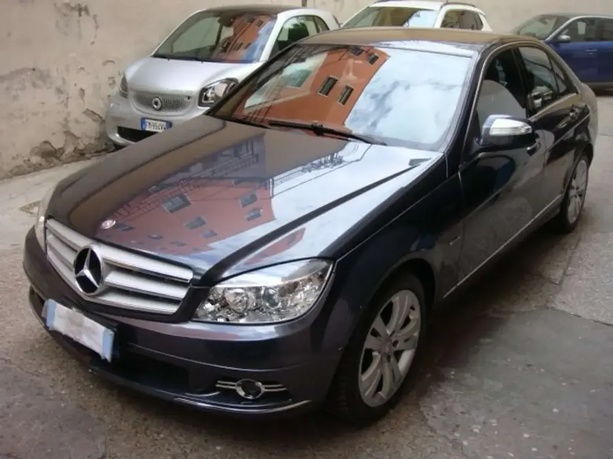 Usata Mercedes C200 Avantgarde 184 CV (135 kW) 2008 Grigio Berlina