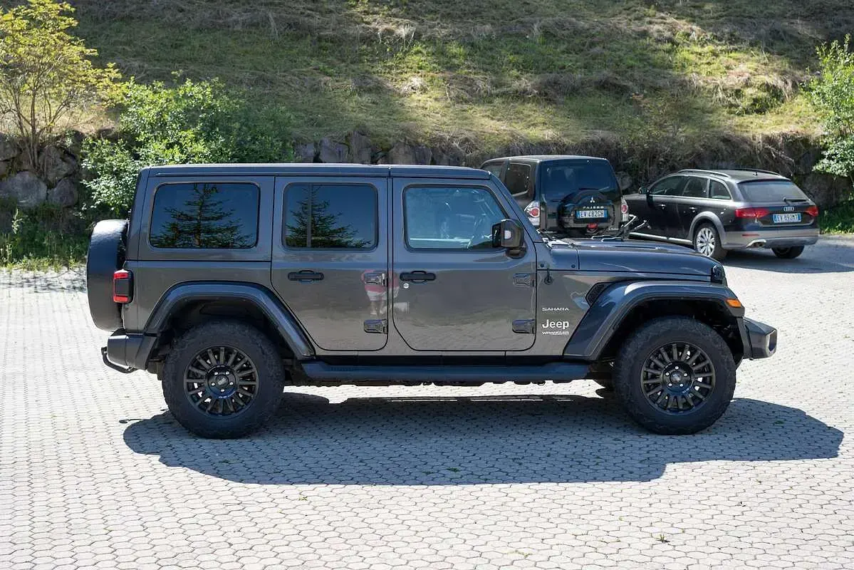 Usata Jeep Wrangler Sport 200 CV (147 kW) 2019 Grigio SUV