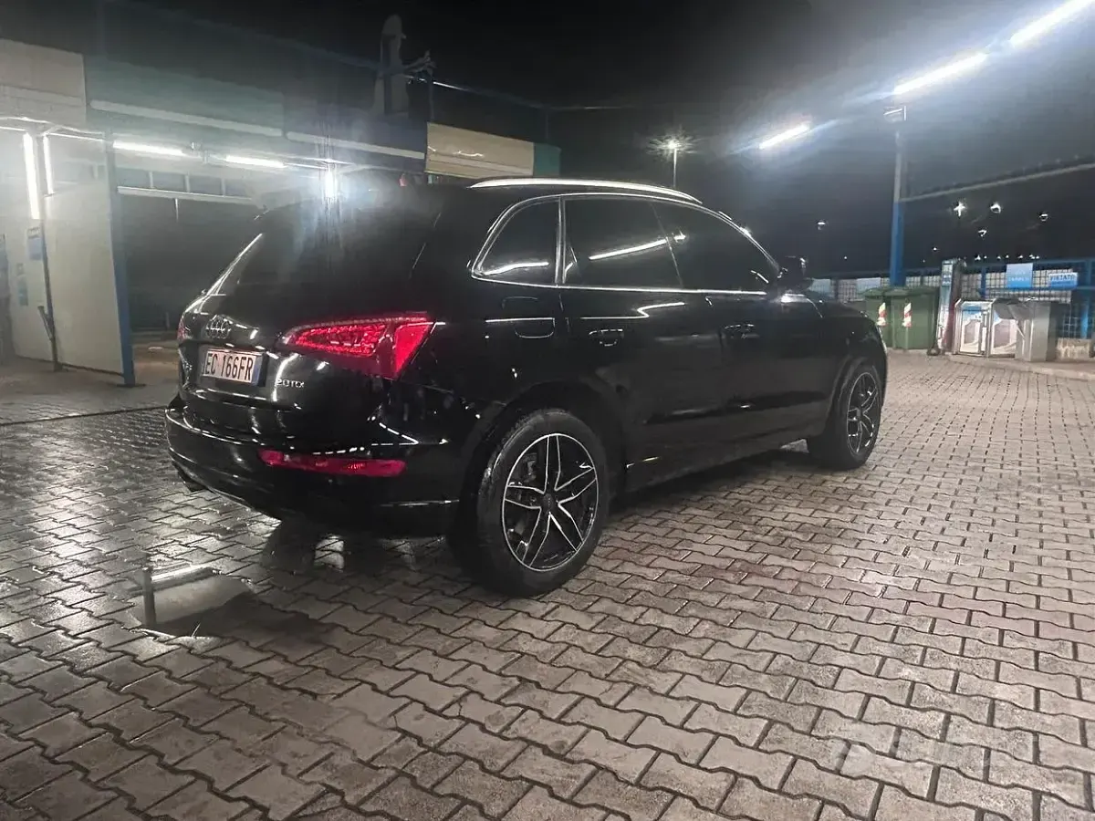 Usata Audi Q5 190 CV (139 kW) 2011 Nero SUV
