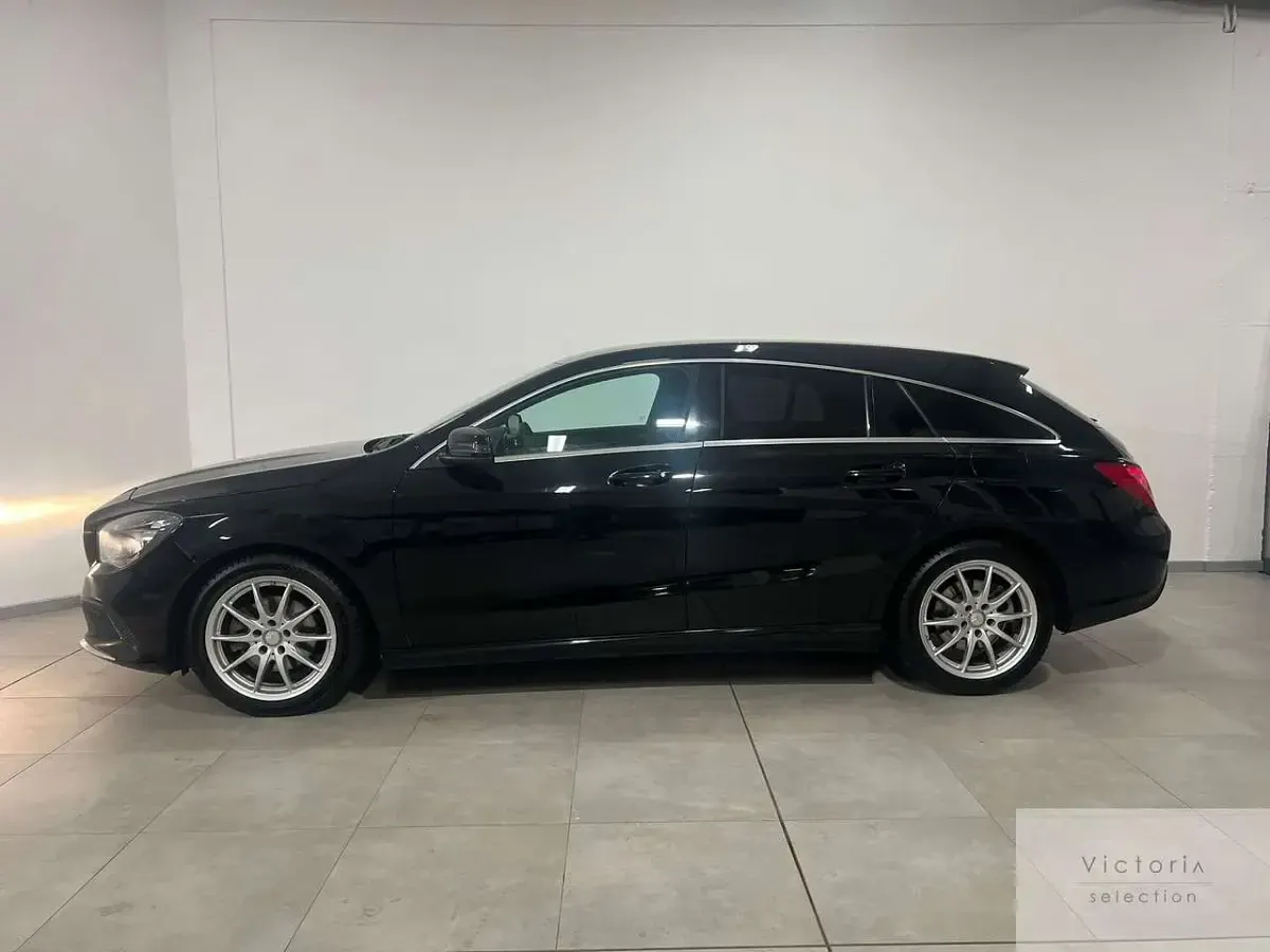 Usata Mercedes CLA180 Shooting Brake 109 CV (80 kW) 2017 Nero Station wagon