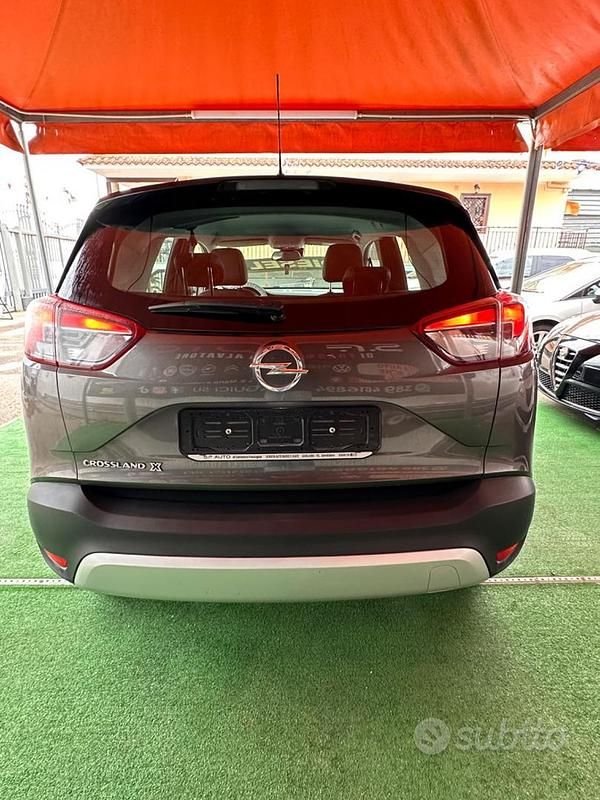Usata Opel Crossland X Innovation 120 CV (88 kW) 2020 Grigio SUV