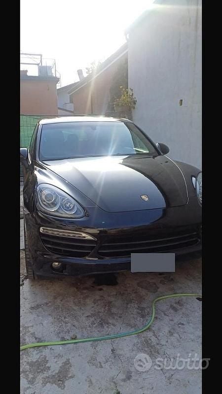 Usata Porsche Cayenne 240 CV (176 kW) 2010 Nero SUV