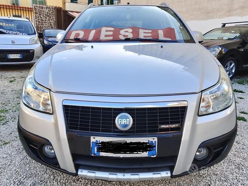 Usata Fiat Sedici Dynamic 119 CV (87 kW) 2008 Grigio SUV
