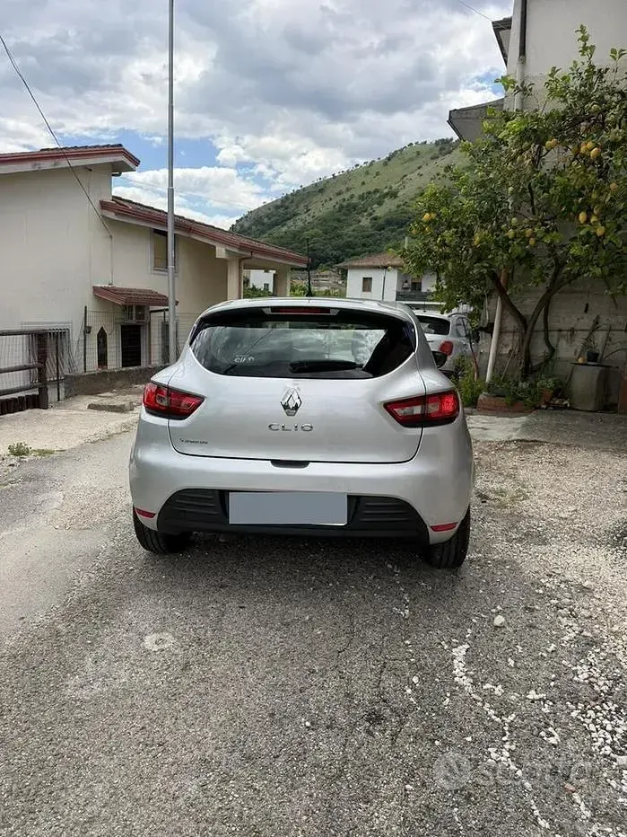 Usata Renault Clio IV 75 CV (55 kW) 2018 Grigio Berlina