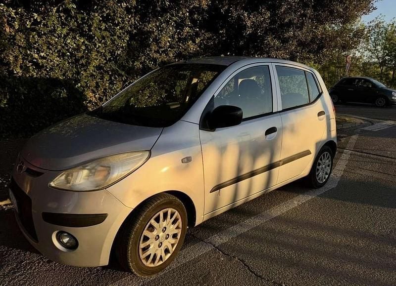 Usata Hyundai i10 Style 67 CV (49 kW) 2008 Grigio Utilitaria