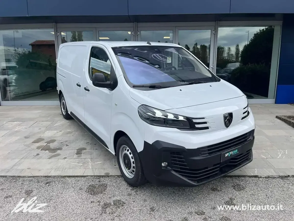 Usata Peugeot Expert S 120 CV (88 kW) 2024 Kaolin white Furgone
