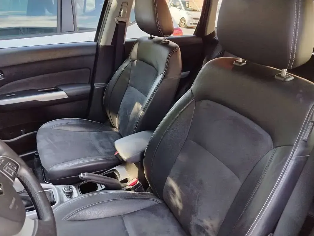 Usata Suzuki Vitara 120 CV (88 kW) 2017 Grigio SUV