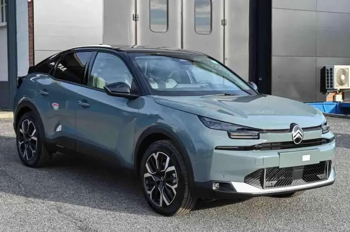 Nuova Citroën e-C4 61 kW (84 CV) 2026 Grigio Berlina
