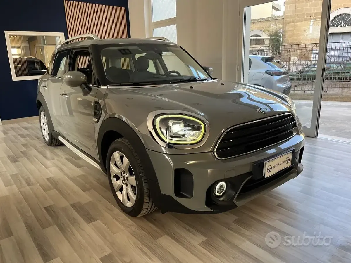 Usata Mini Countryman Business 116 CV (85 kW) 2021 Grigio SUV