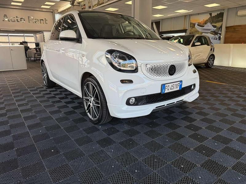 Usata Smart ForFour Brabus Xclusive 109 CV (80 kW) 2017 Bianco Utilitaria