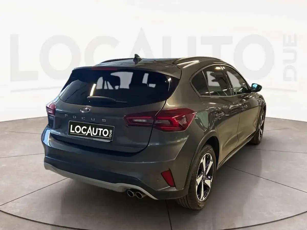 Usata Ford Focus Active 155 CV (114 kW) 2024 Grigio SUV
