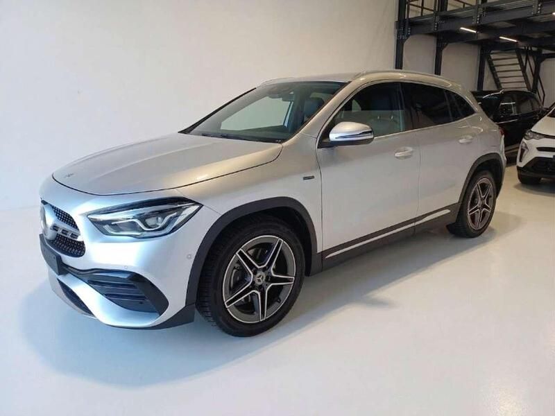 Usata Mercedes GLA250 218 CV (160 kW) 2020 Argento SUV