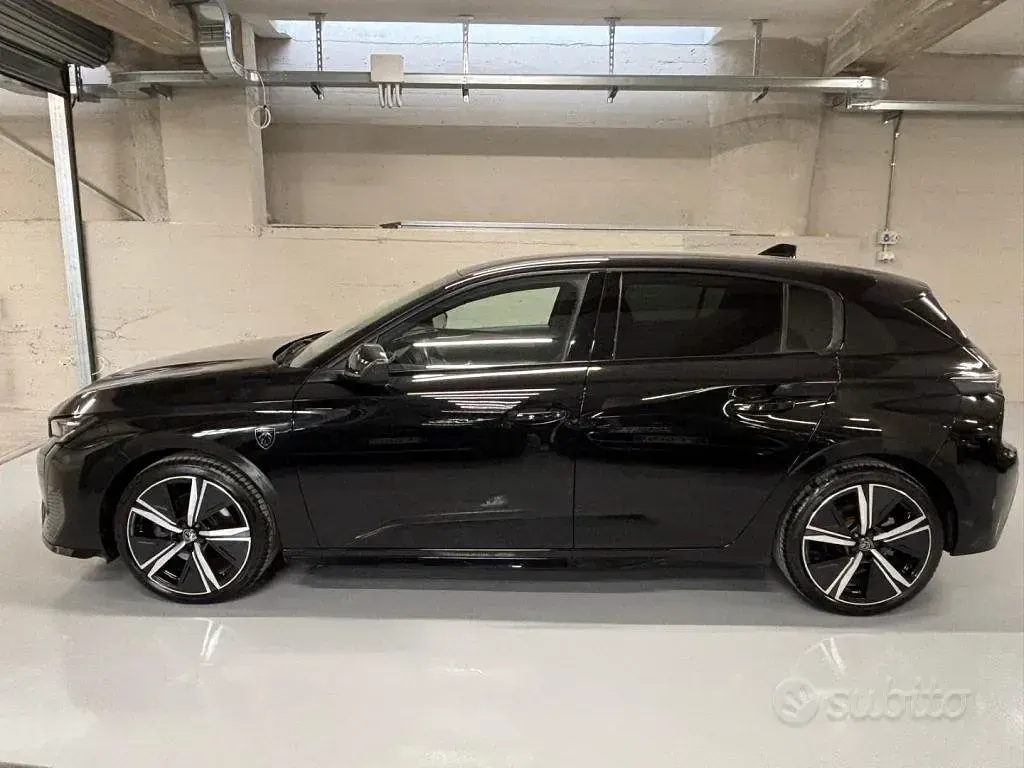 Usata Peugeot 308 GT 131 CV (96 kW) 2023 Nero Berlina